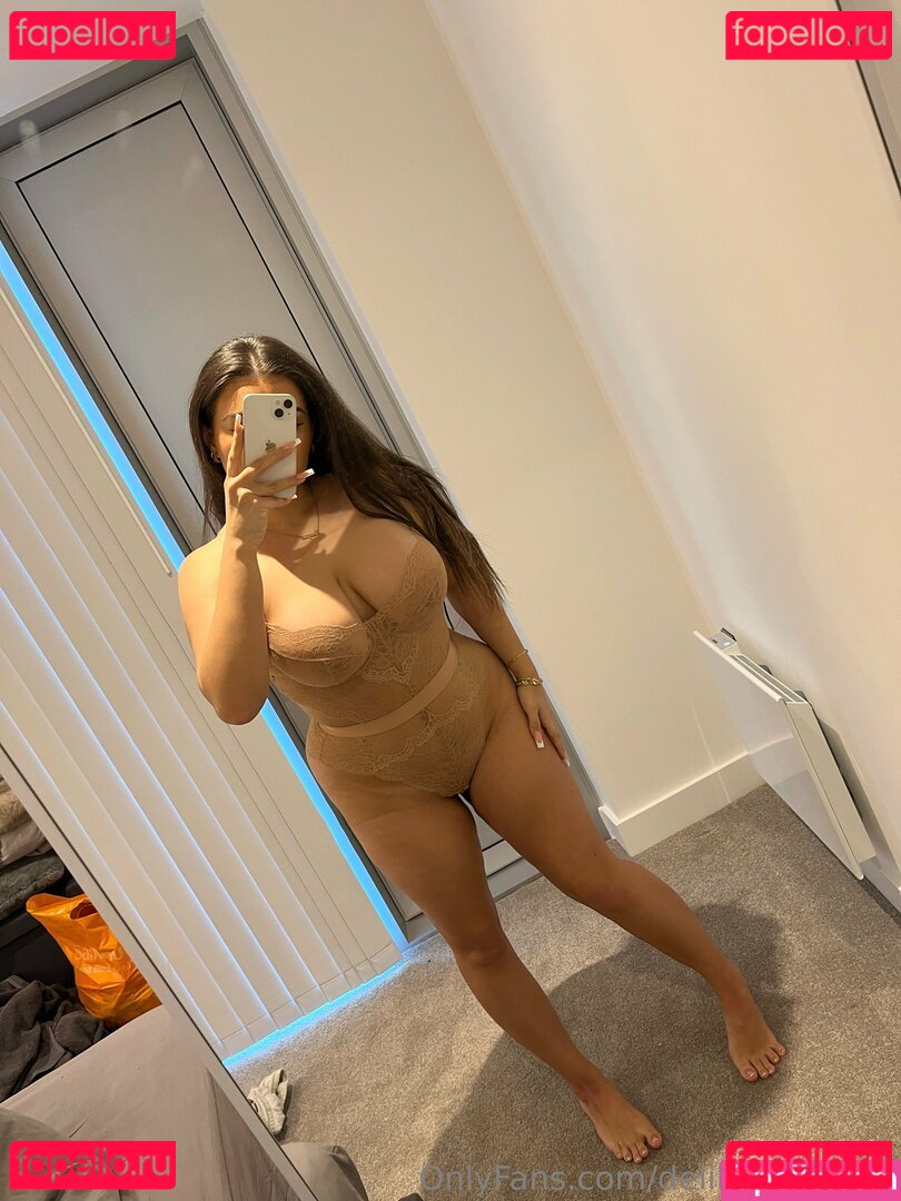 delilahbelle / delilahbellerae Onlyfans Photo Gallery 