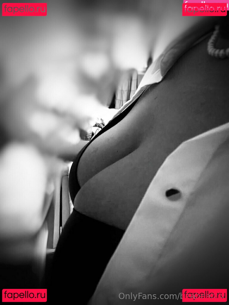 beabeatrix / beatrix.eglantine Onlyfans Photo Gallery 