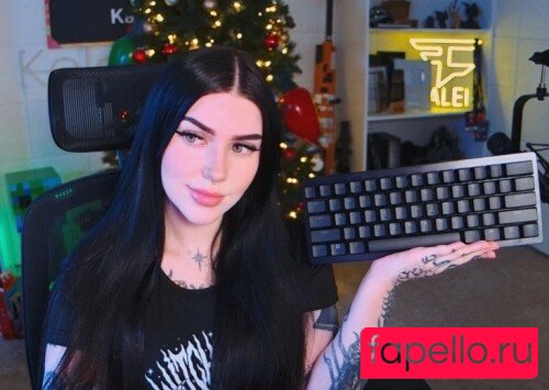 Kalei / kaleirenay Nude Onlyfans Photo 49