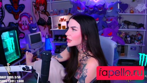 Kalei / kaleirenay Nude Onlyfans Photo 12