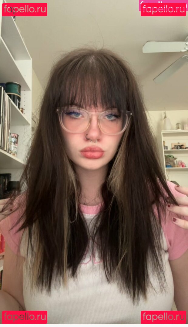 lex / lex.denson / myimaginaryspacexox / sexymigraines / spookymigraines Onlyfans Photo Gallery 