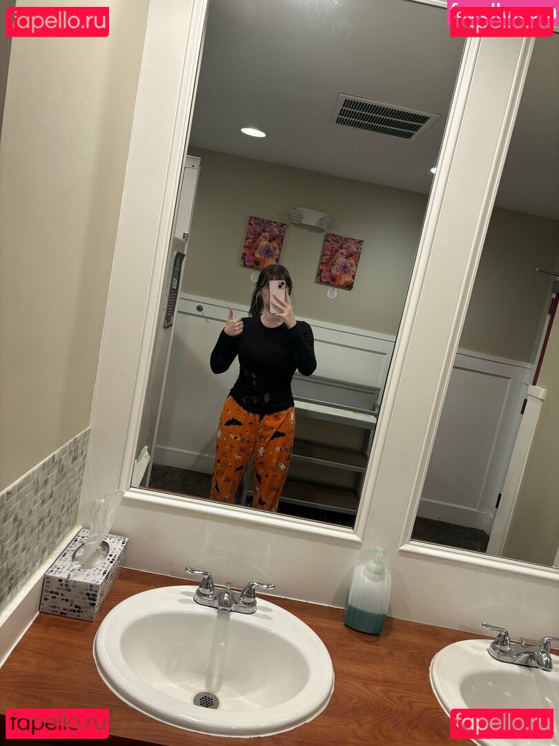 lex / lex.denson / myimaginaryspacexox / sexymigraines / spookymigraines Onlyfans Photo Gallery 