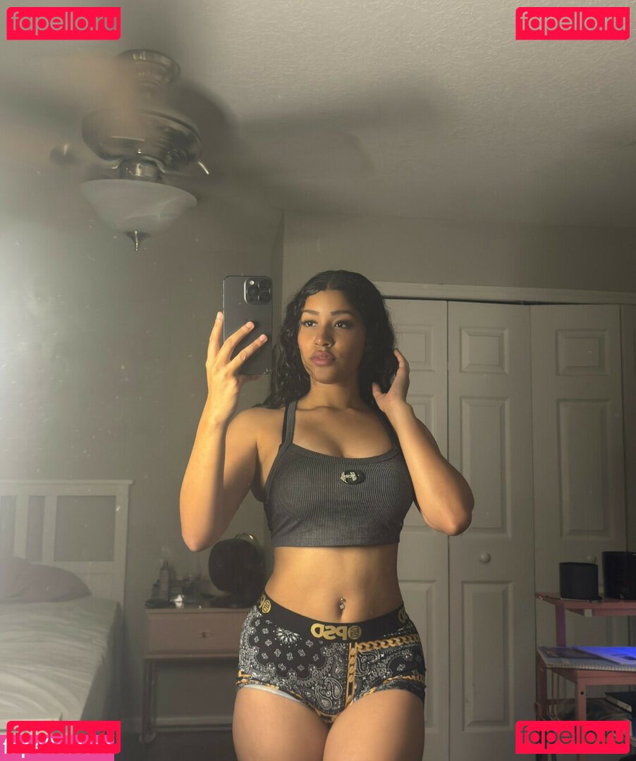 niyasantia / starniye Onlyfans Photo Gallery 