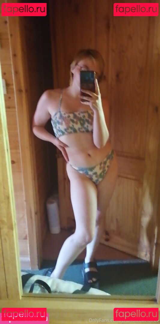 littlered_rubyfree Onlyfans Photo Gallery 