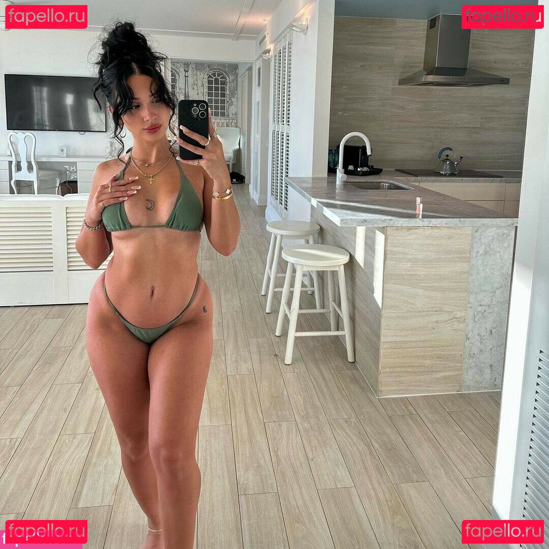 Lynn Kainoa / lynn.kainoa Onlyfans Photo Gallery 