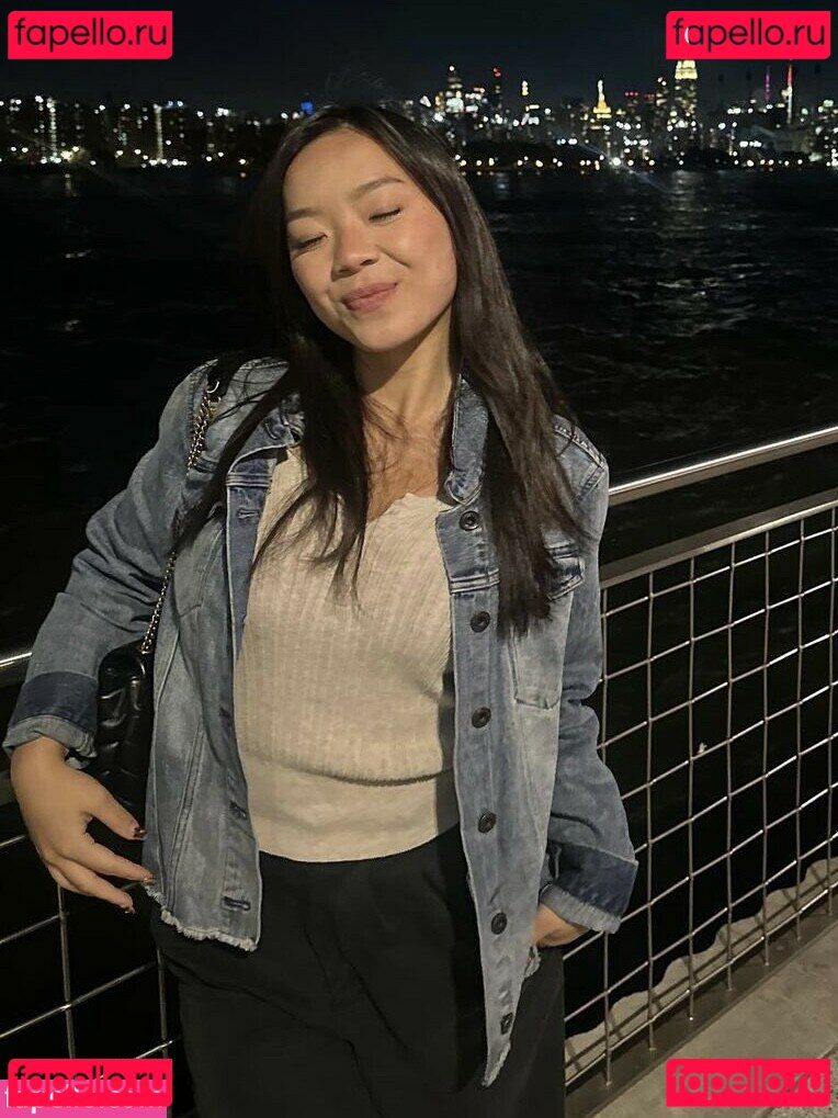 eatingalonediaries / khaleesi420eats Onlyfans Photo Gallery 