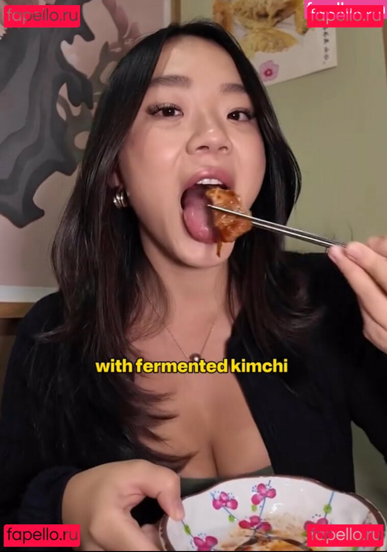 eatingalonediaries / khaleesi420eats Onlyfans Photo Gallery 