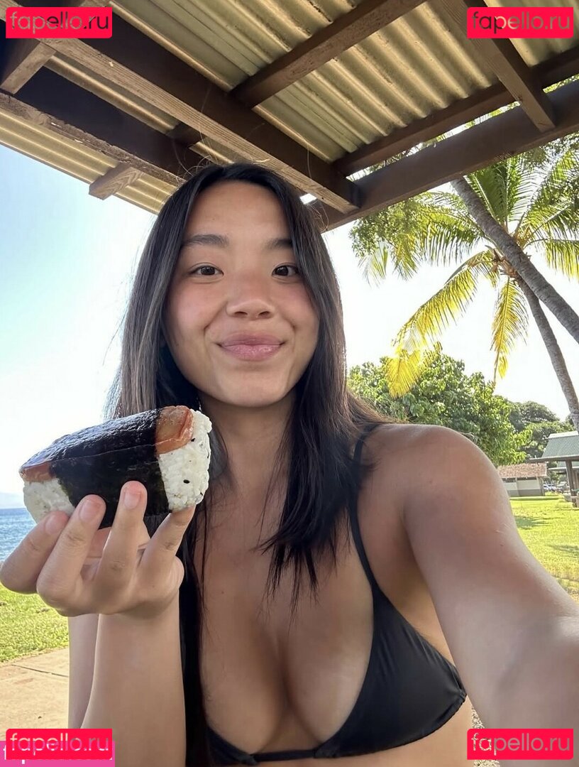 eatingalonediaries / khaleesi420eats Onlyfans Photo Gallery 