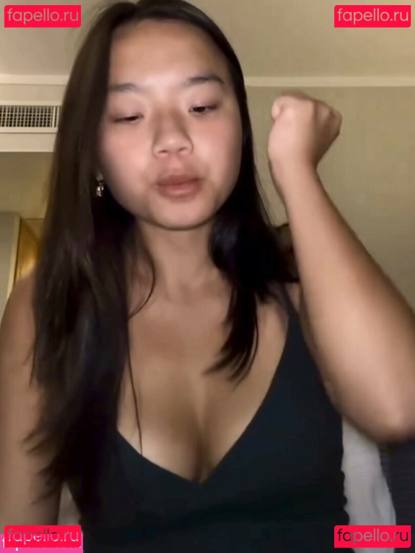 eatingalonediaries / khaleesi420eats Onlyfans Photo Gallery 