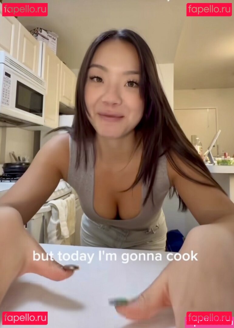 eatingalonediaries / khaleesi420eats Onlyfans Photo Gallery 