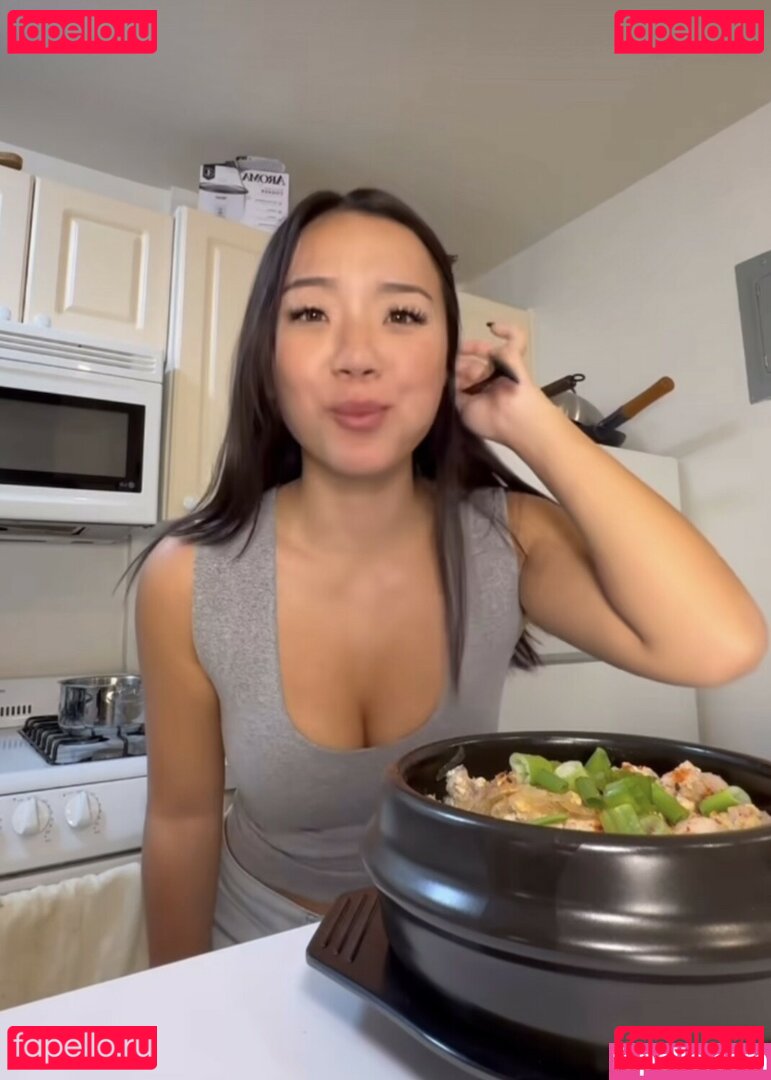 eatingalonediaries / khaleesi420eats Onlyfans Photo Gallery 