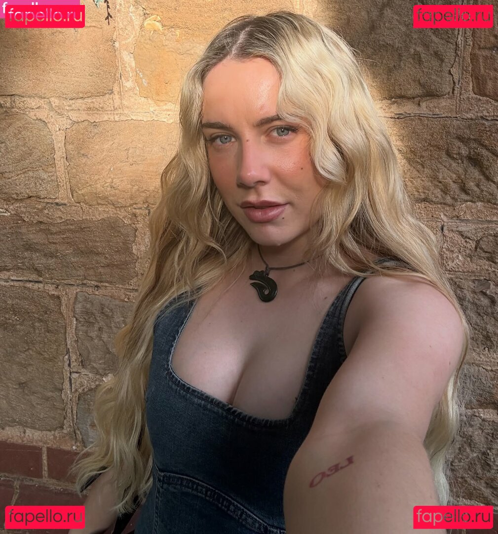 PaladinAmber / itspaladinamber Onlyfans Photo Gallery 