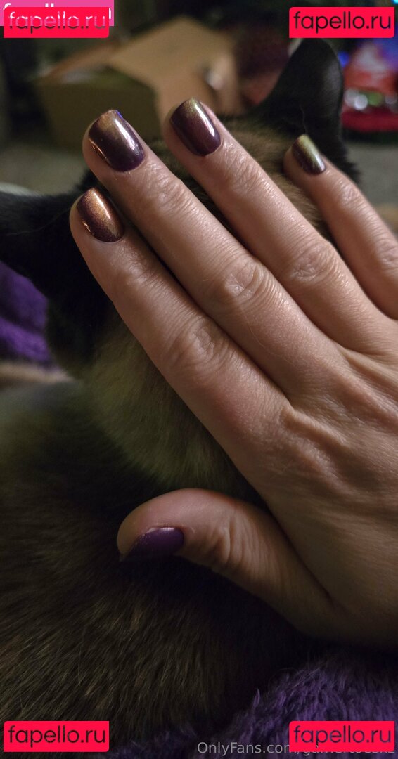 GamertoesKZ / galleriaofsoles Onlyfans Photo Gallery 