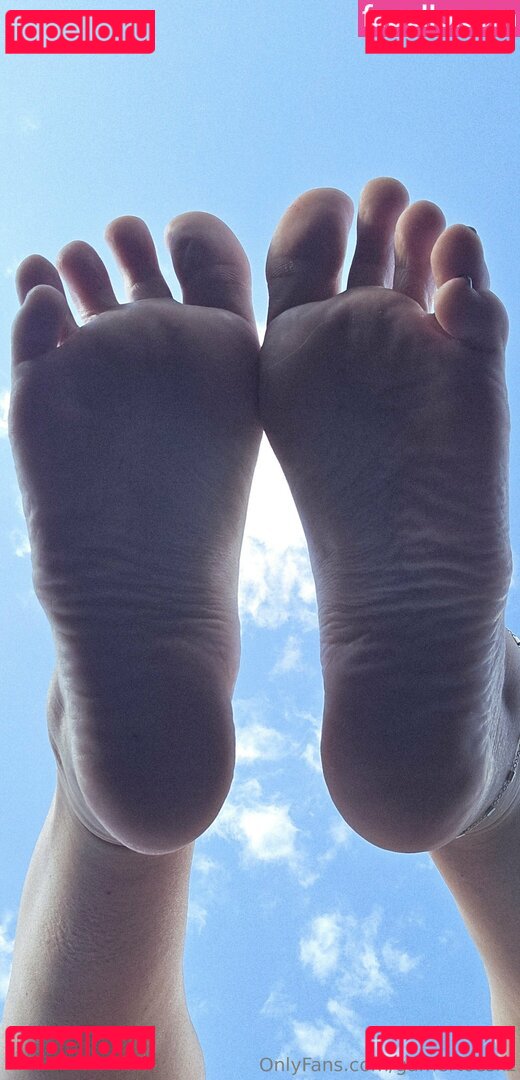 GamertoesKZ / galleriaofsoles Onlyfans Photo Gallery 