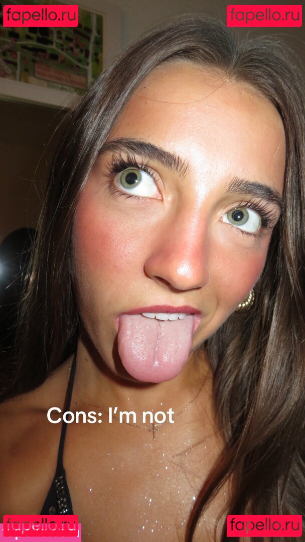 Ellie Dobleske / ellieraedobleske / scrubnumberone Onlyfans Photo Gallery 