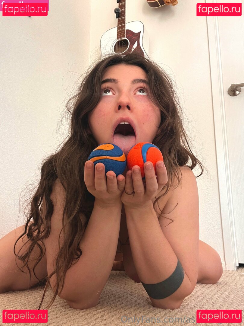 aspencgreen / aspencgreenthumb Onlyfans Photo Gallery 