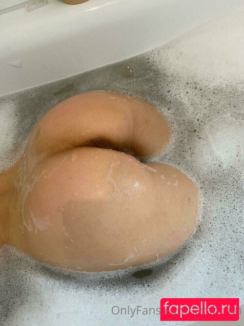 Lara Büttner / larabttnlara / larabttnn Nude Onlyfans Photo 7