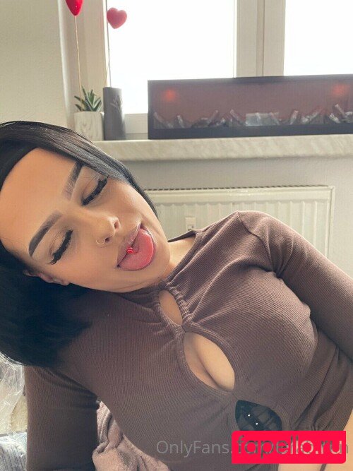 Lara Büttner / larabttnlara / larabttnn Nude Onlyfans Photo 5