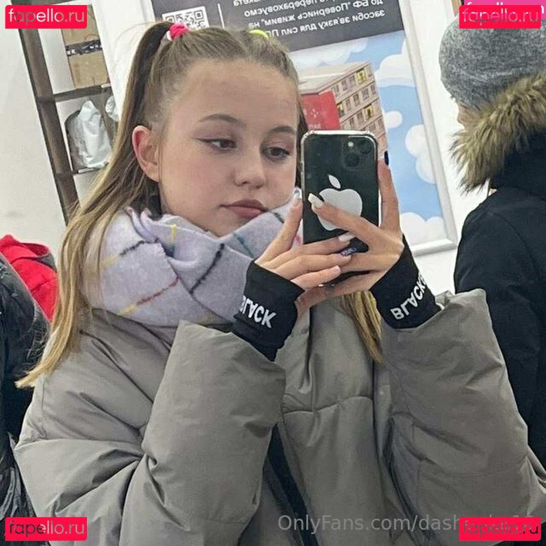 dasha_dasha_18_ / dashenka18 Onlyfans Photo Gallery 