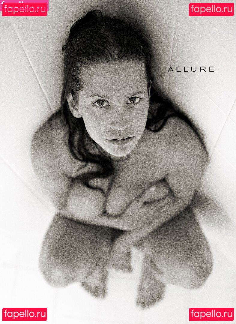 Victoria Elizabeth / itsmevictoriae / victoriaelizabeth452 Onlyfans Photo Gallery 