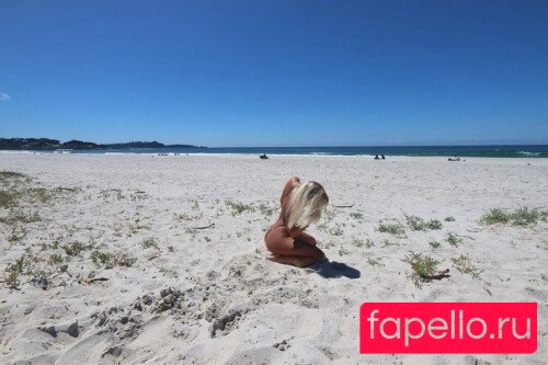 Anelaraiin Nude Onlyfans Photo 47