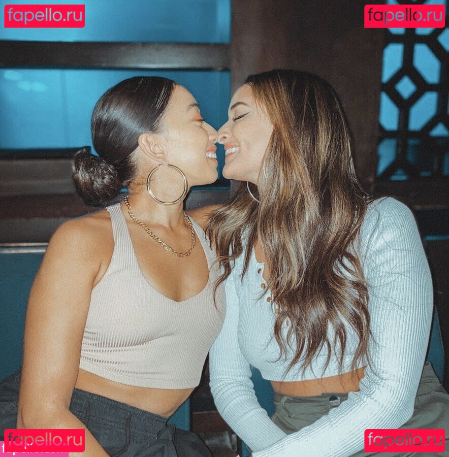 Carly Yashira / Kassandra Lee / https: / kassandcarly / the_kassandra_lee Onlyfans Photo Gallery 