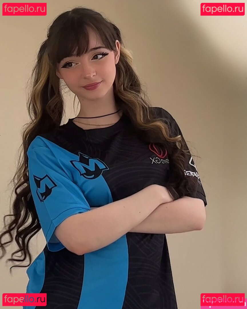 Ella toxic.tenshi / SurvivingAsElla / Toxic Tenshi / angel-ai / toxic.tenshi Onlyfans Photo Gallery 