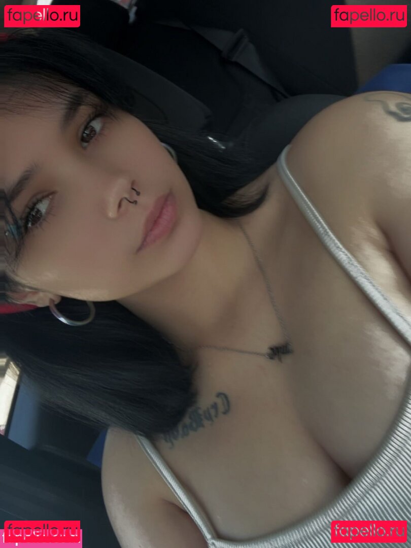 Julia Graham / teasingmoon / teasingmoon... / temptedevil / temptedevil... Onlyfans Photo Gallery 