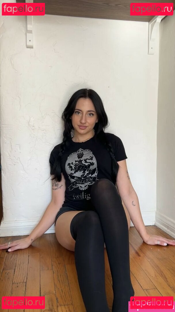 Devinevola / avadevine Onlyfans Photo Gallery 