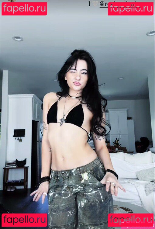 Devinevola / avadevine Onlyfans Photo Gallery 