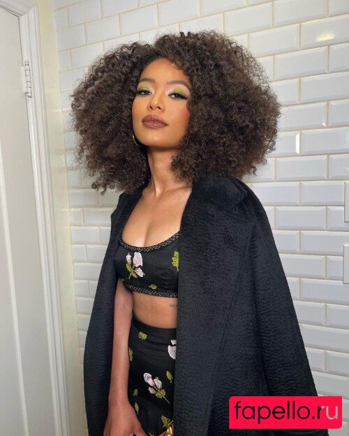 Jaz Sinclair / jaz_sinclair Nude Onlyfans Photo 39