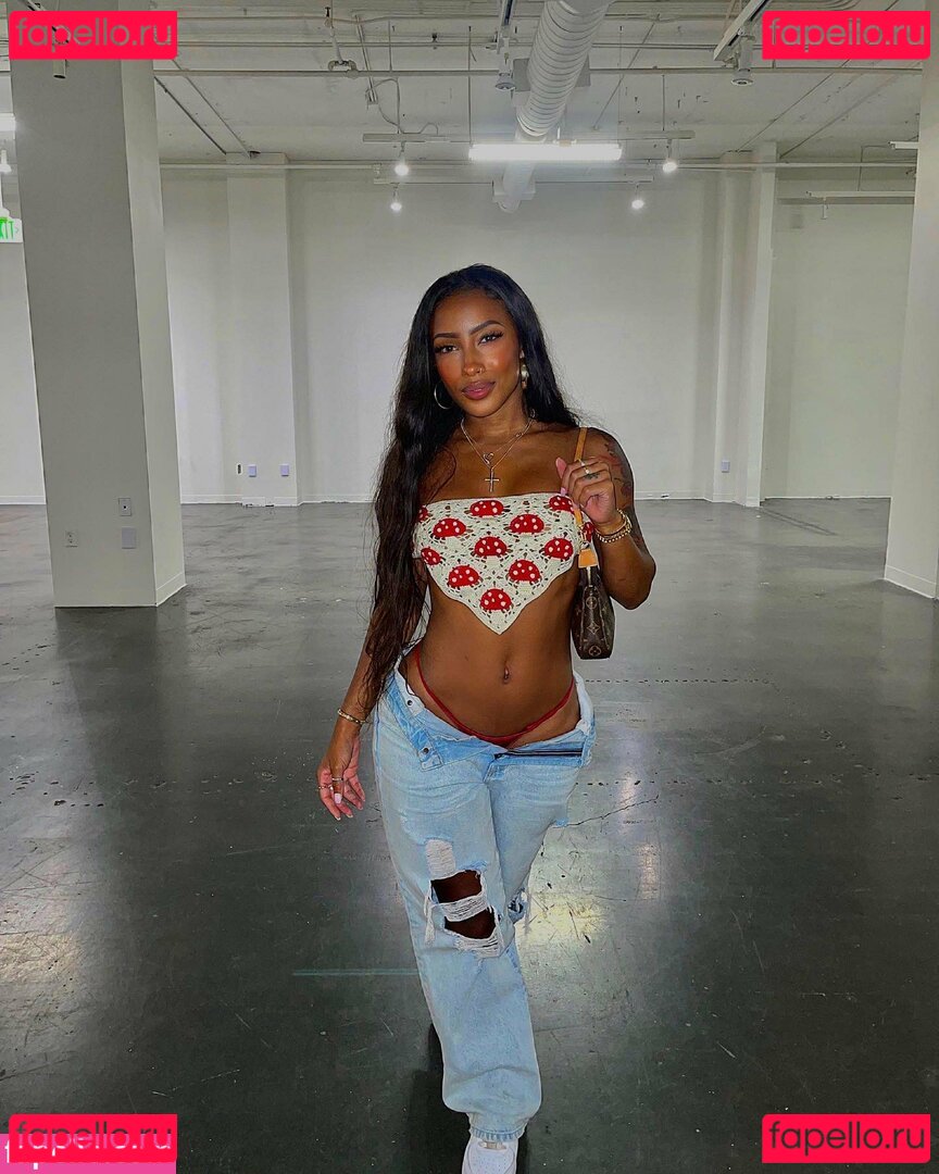 London Autumn / LondyAutumn / londonautumn / londonxautumn Onlyfans Photo Gallery 