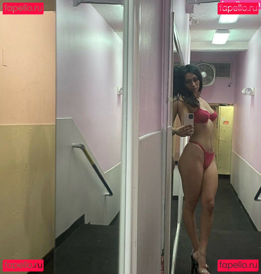 Amisrar / _aamber / aamberi Onlyfans Photo Gallery 