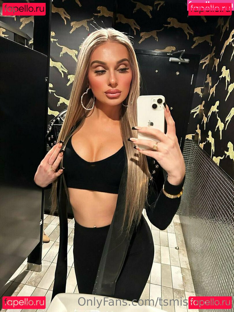 marabeencroft / tsmissmaraa Onlyfans Photo Gallery 