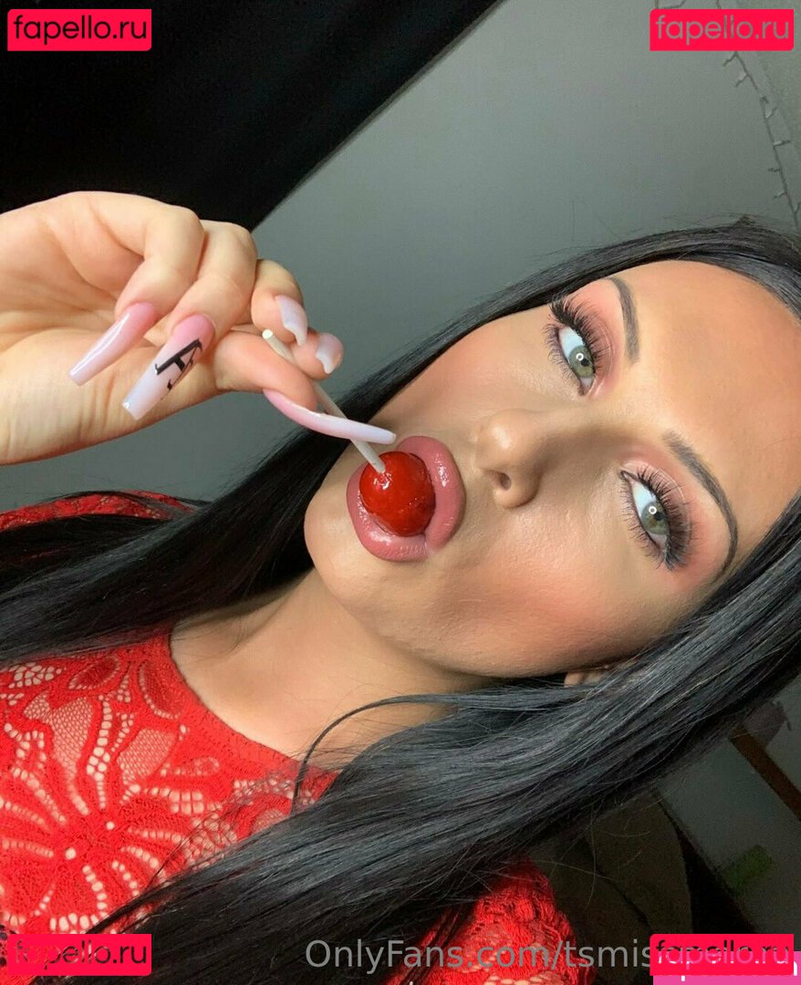 marabeencroft / tsmissmaraa Onlyfans Photo Gallery 