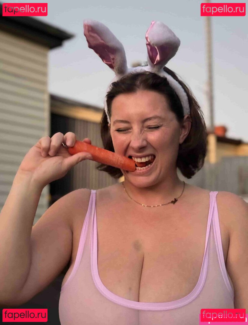 SliceOfSalami / Slice_of_Salami / bel_larcombe_ Onlyfans Photo Gallery 