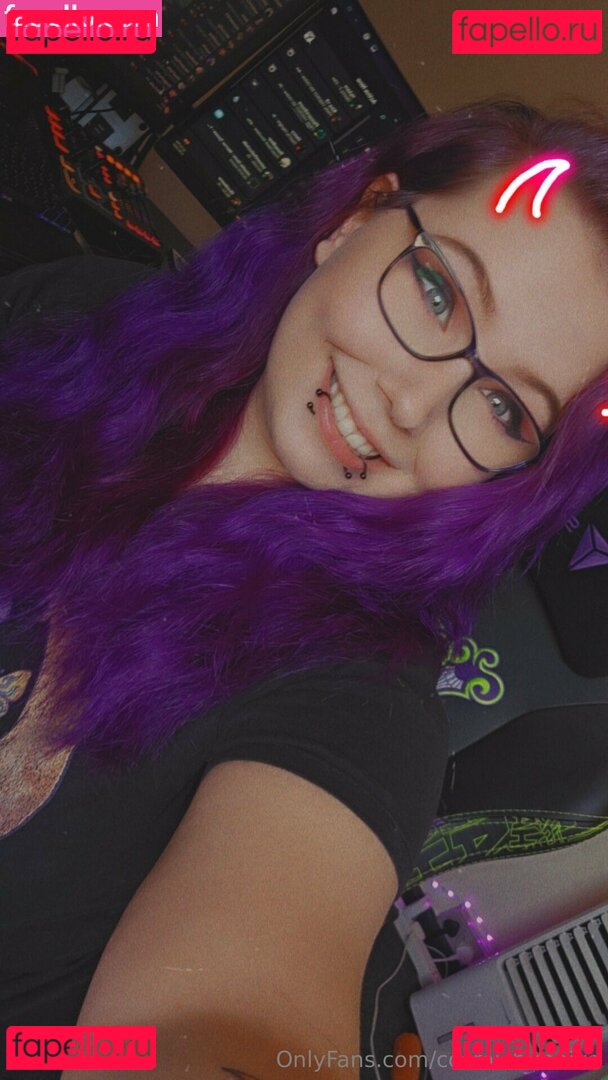 Chelsea Bennett / Cosmicbunnixo / chelsbennett Onlyfans Photo Gallery 