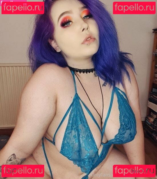 Chelsea Bennett / Cosmicbunnixo / chelsbennett Onlyfans Photo Gallery 