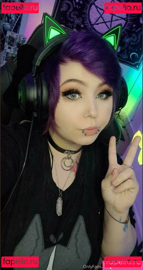 Chelsea Bennett / Cosmicbunnixo / chelsbennett Onlyfans Photo Gallery 