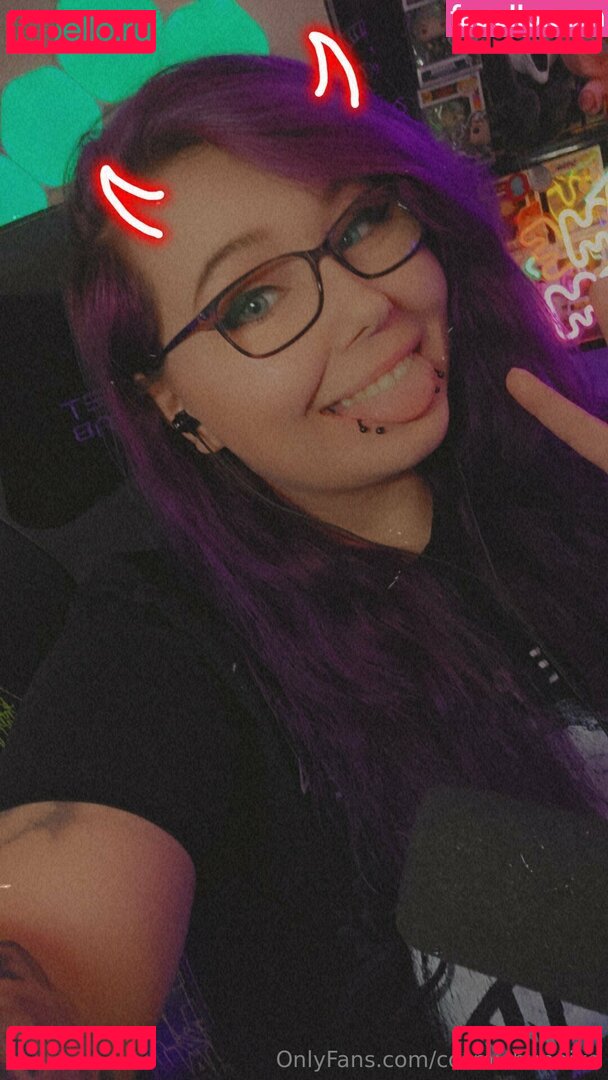 Chelsea Bennett / Cosmicbunnixo / chelsbennett Onlyfans Photo Gallery 