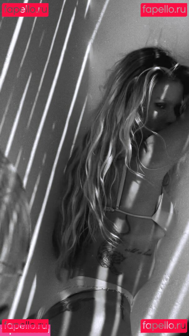 Yasmin Brunet / yasminbrunet Onlyfans Photo Gallery 