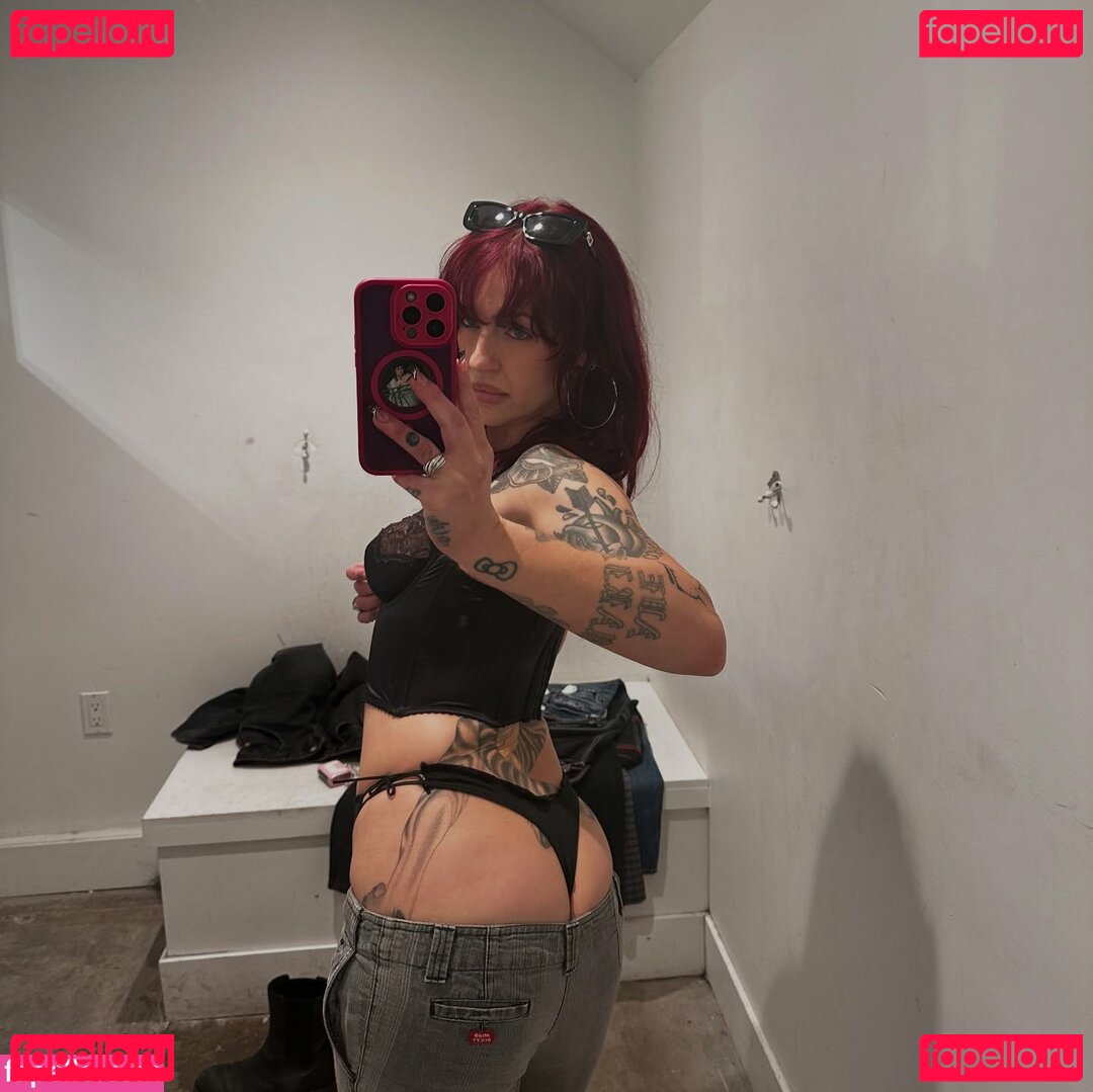 dirrtylaces / miamangione / primordialdesire