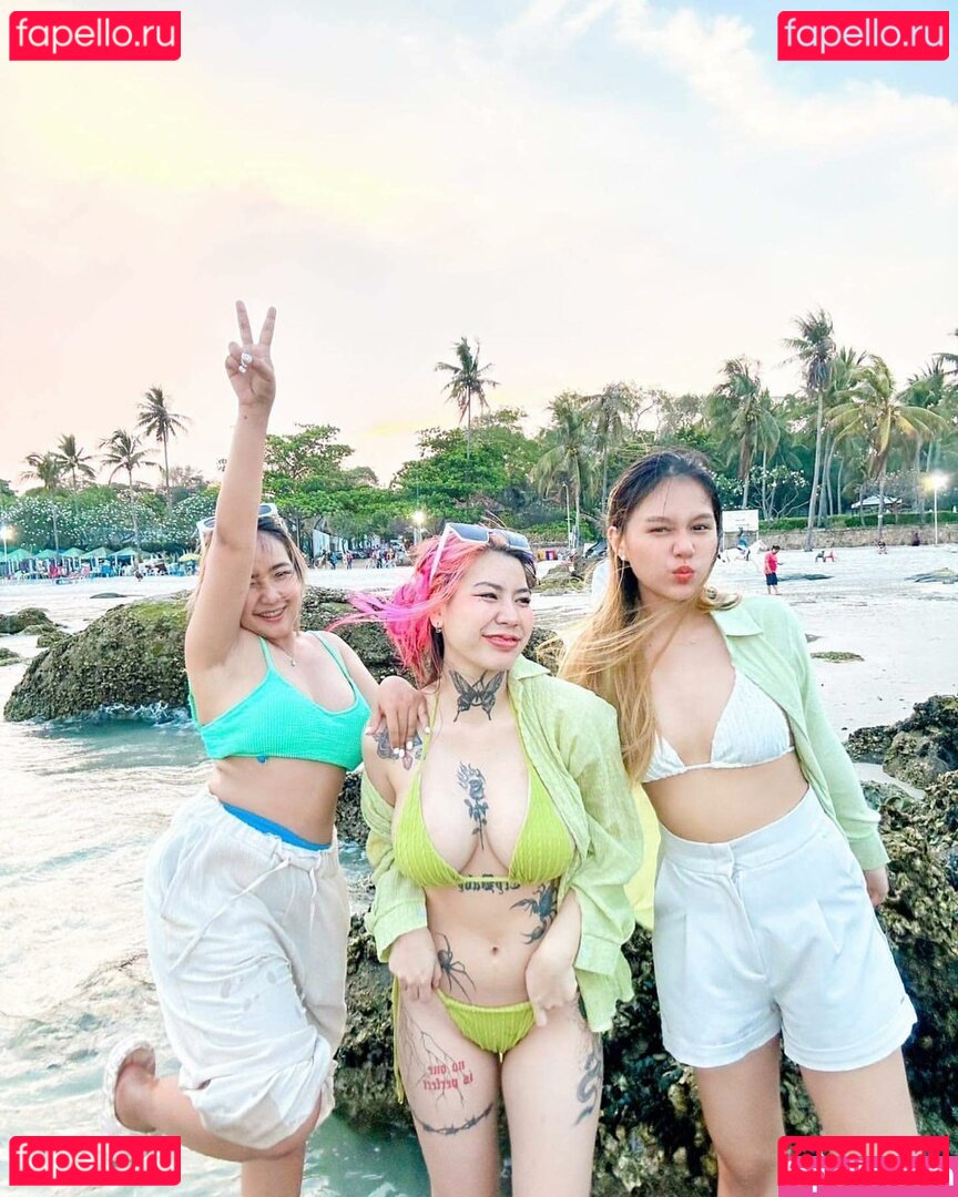 elle_iren / ellekampong / irenkampong1 Onlyfans Photo Gallery 