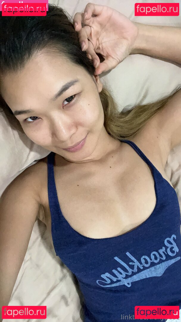 TickyPose Onlyfans Photo Gallery 