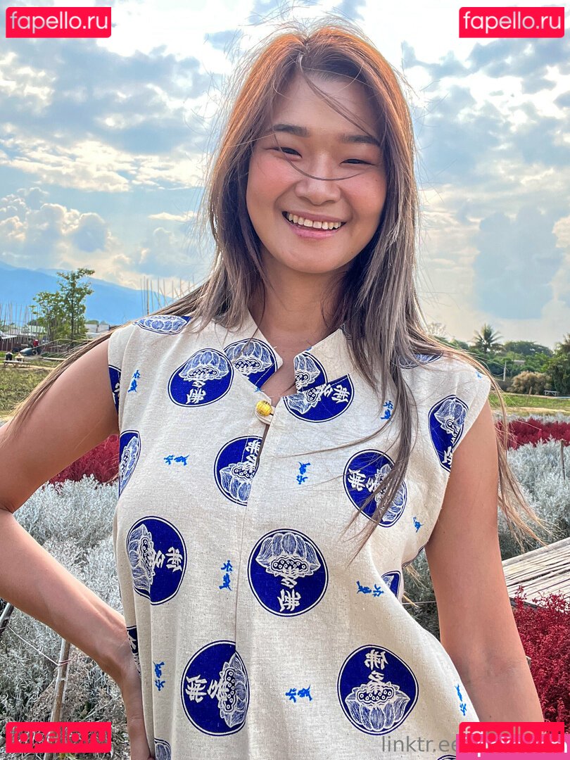 TickyPose Onlyfans Photo Gallery 