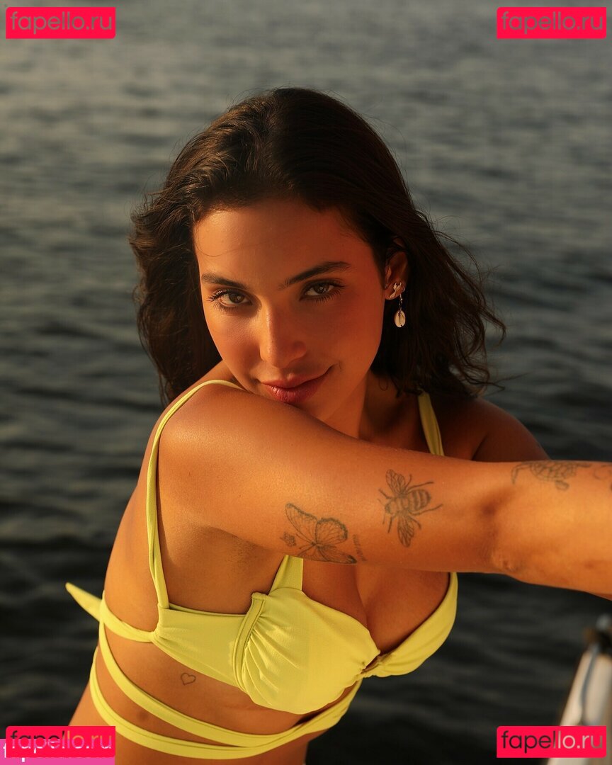 Vanessa Lopes / u140265647 / vanessalopesr_ Onlyfans Photo Gallery 