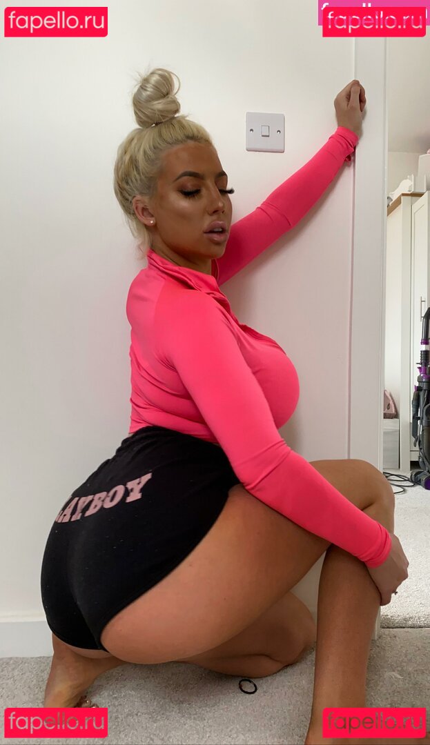 Miss Hazel / kayley01312484 / miss_kayleyhazel / misscxxt Onlyfans Photo Gallery 