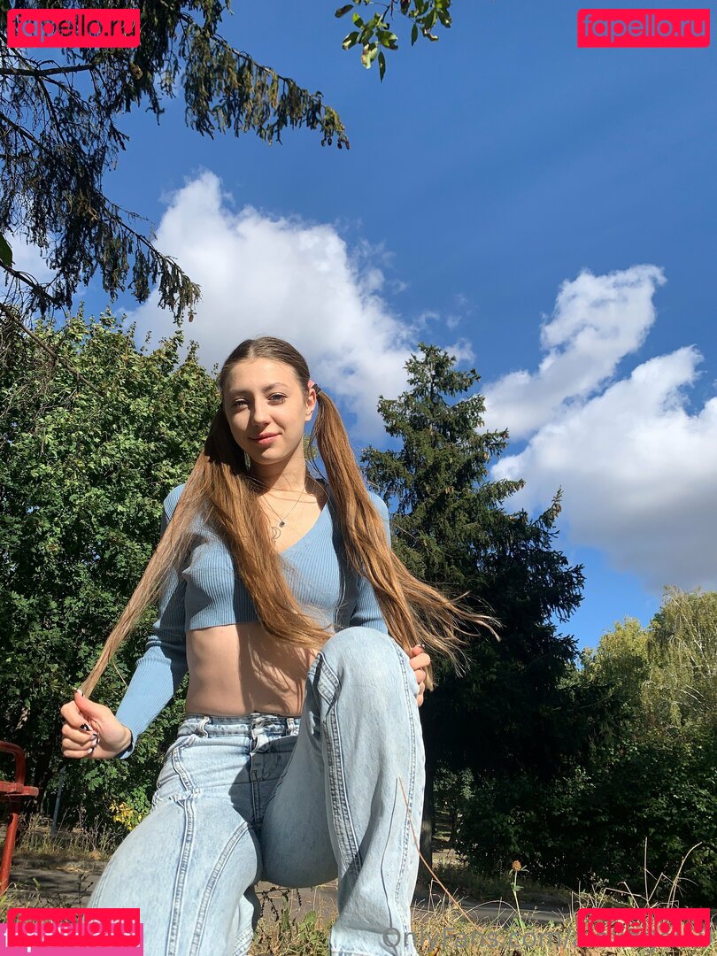 alexagol19 Onlyfans Photo Gallery 