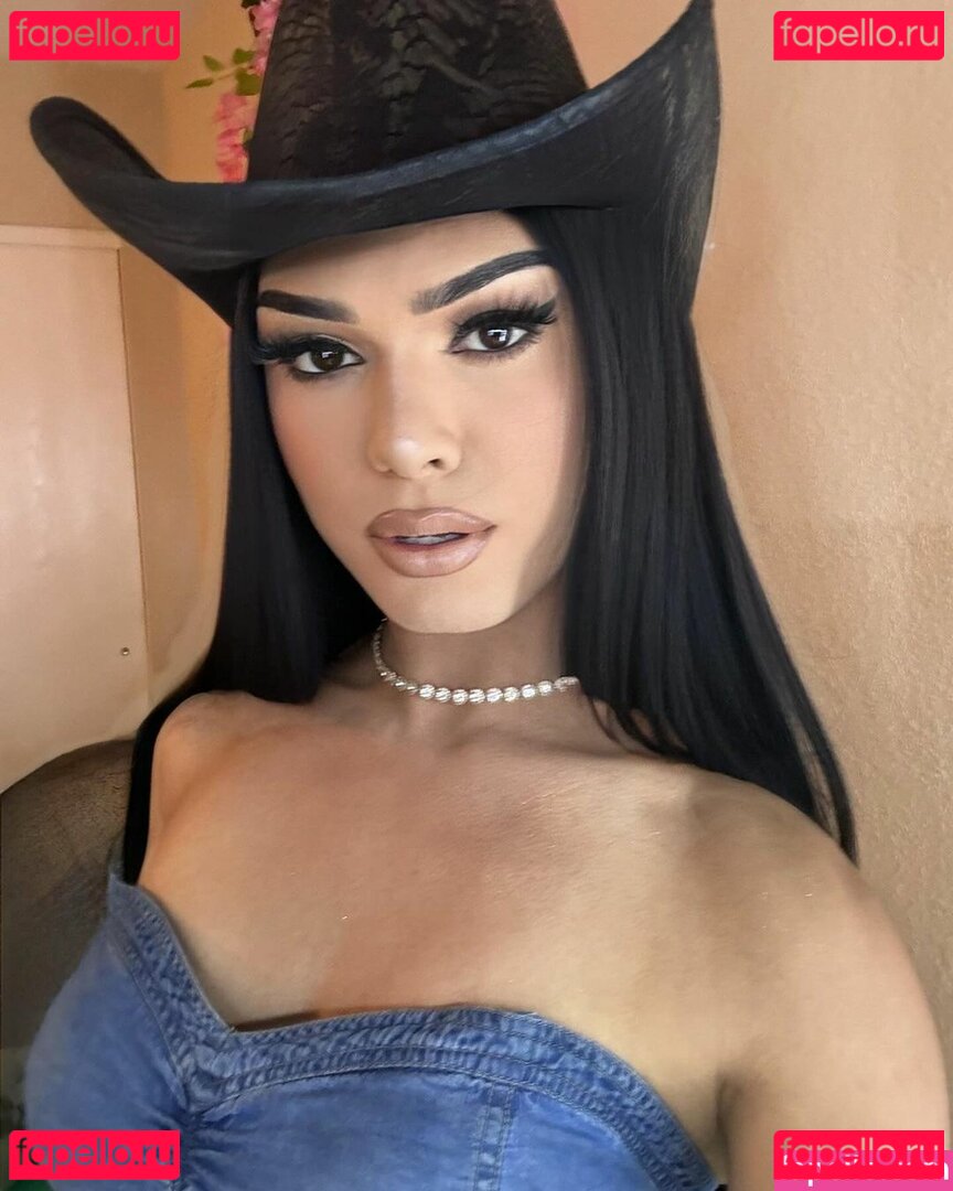 Stella / Stellavalenciagaa / https: / stella_valenciaga Onlyfans Photo Gallery 