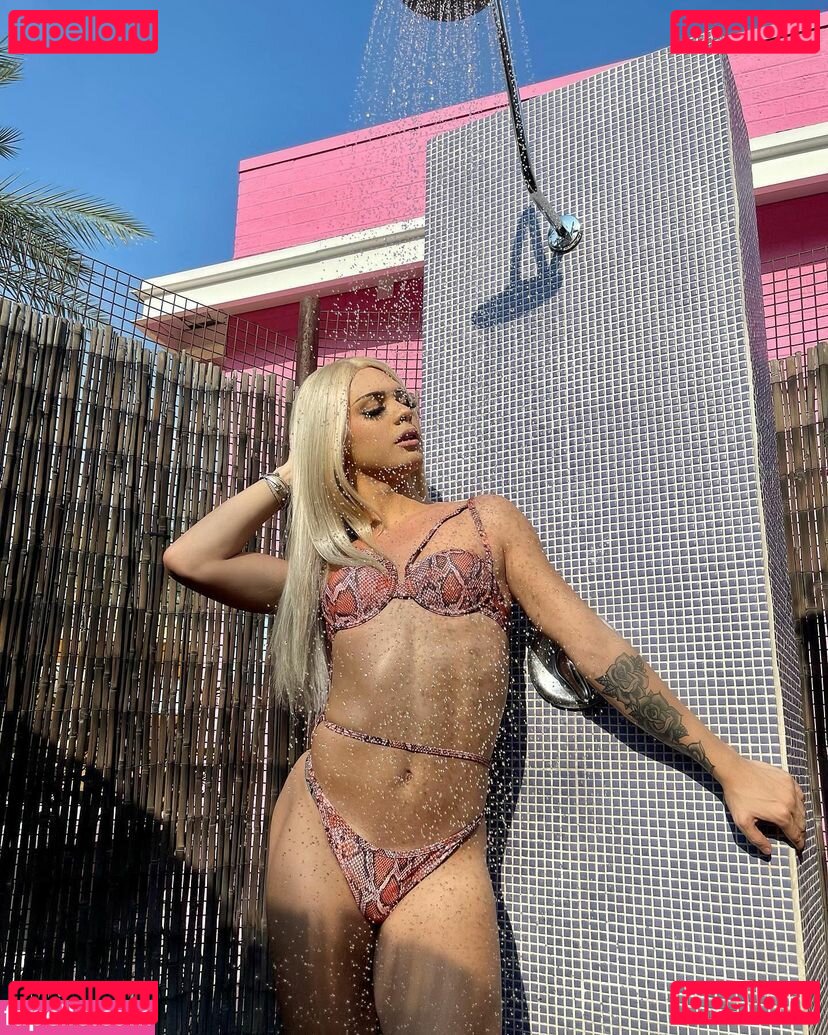 Stella / Stellavalenciagaa / https: / stella_valenciaga Onlyfans Photo Gallery 